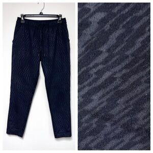 Lululemon Jet Crop Slim Luxtreme Shifted Horizon Embossed Black Jogger Pants